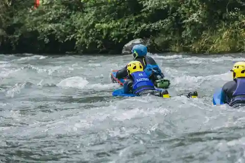 HYDROSPEED: Descent of the Centron gorges