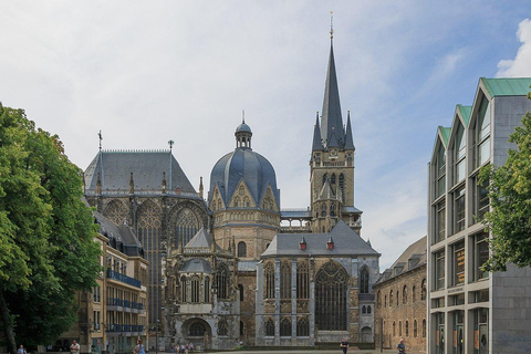 Bruxelas: Viagem de 1 dia a Aachen e Carlos Magno em automóvel privado