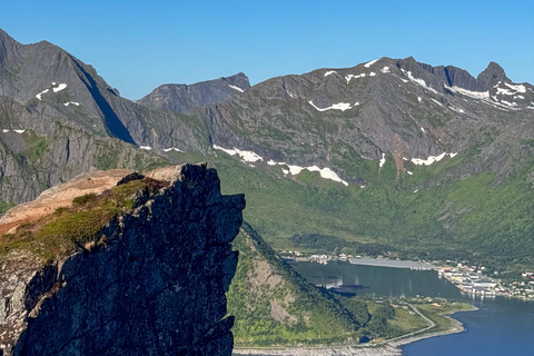 Tromsø: Senja Guided Hike to Hesten with Segla Views
