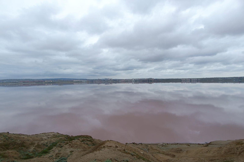 巴库：粉红湖、糖果山和贝什巴马格山之旅