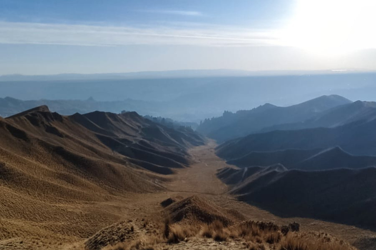 La Paz, Bolivia: Sunset at the Alaxpacha Viewpoint at 4000 meters above sea level.