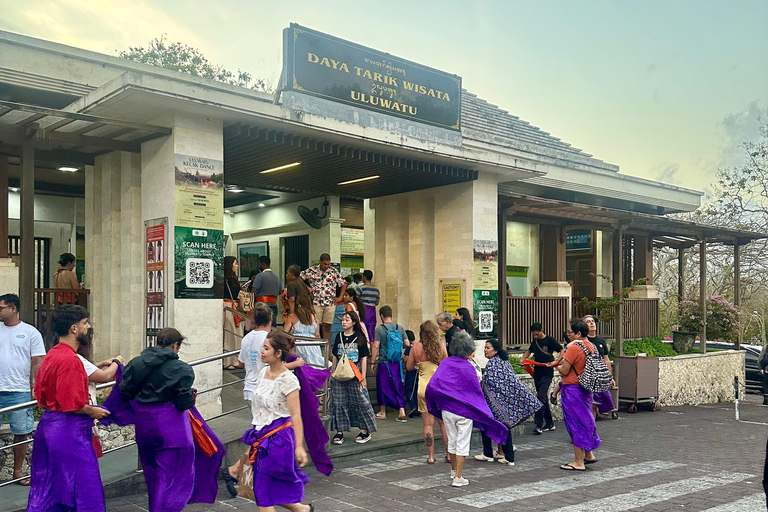 Bali: Uluwatu Temple Walking Tour with Sunset Kecak Show Uluwatu Walking Tour with 6 PM Kecak Fire Dance