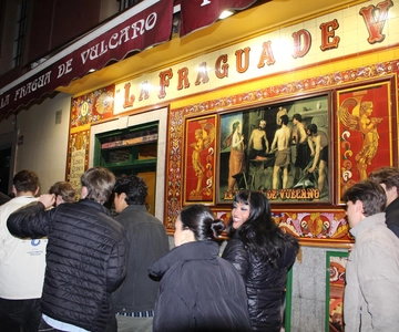Madrid: Tapas, Flamenco, and Beer & Sangria Night Tour