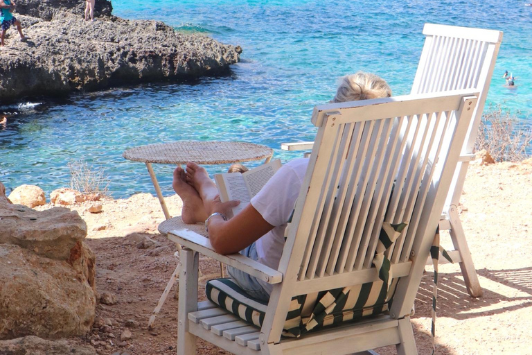 Mallorca Premium: Private Beach Day with Snorkel & SUP