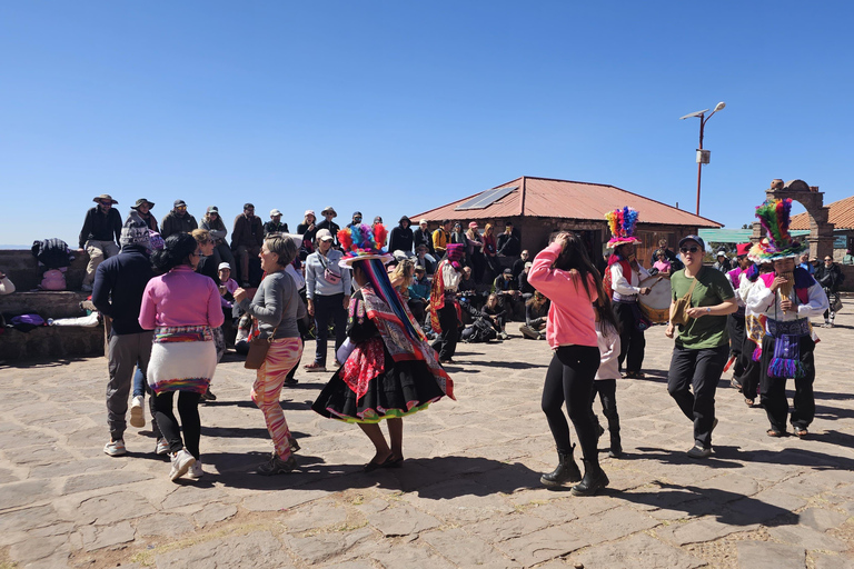 Lake Titicaca Lodge Hotel + Full Day Uros and Taquile Excursion Hotel Lodge Lake Titicaca + Full Day Excursion to Uros and Taquile