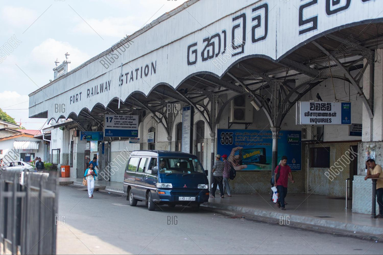 Colombo Hidden Gems, Shopping & City Tour