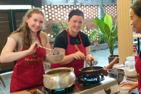 Hue: Cooking Class with Local FamilyCooking Class with Market Trip