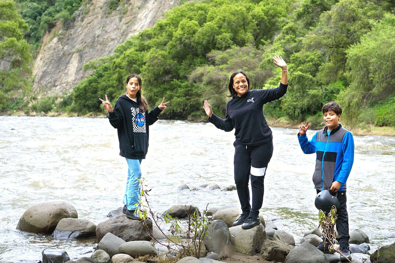Cuenca: Rivers Bike Tour with Artisan Ice Cream Stop
