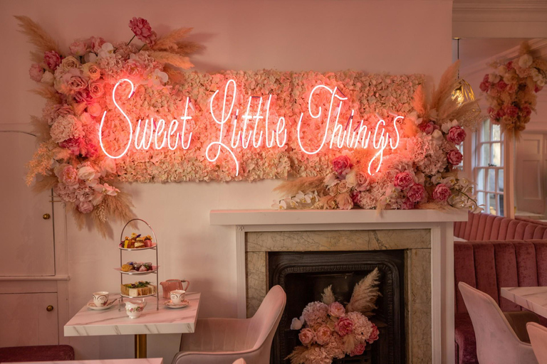Bath: Bottomless Afternoon Tea with Prosecco Bath: Bottomless Afternoon Tea with Prosecco