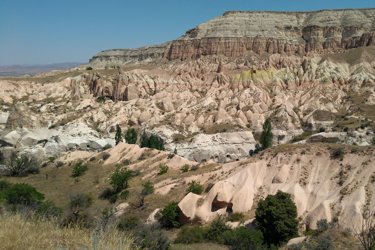 Capadocia: Tour Rojo de Día Completo con Guía Profesional Inglés