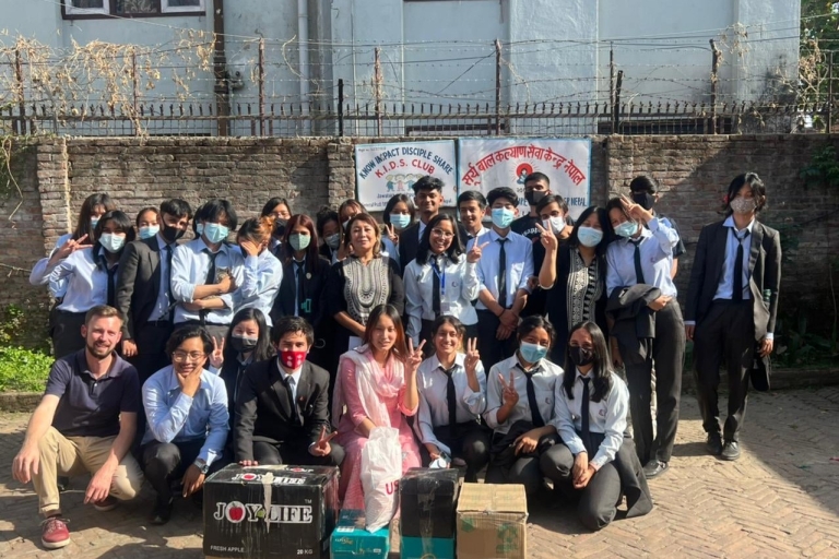 Excursión de voluntariado de 1 día en un orfanato de Katmandú