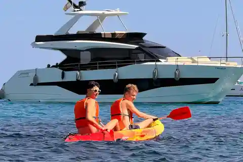 Kajakuthyrning vikar, Mondrago, S'Amarador, Playa Barca