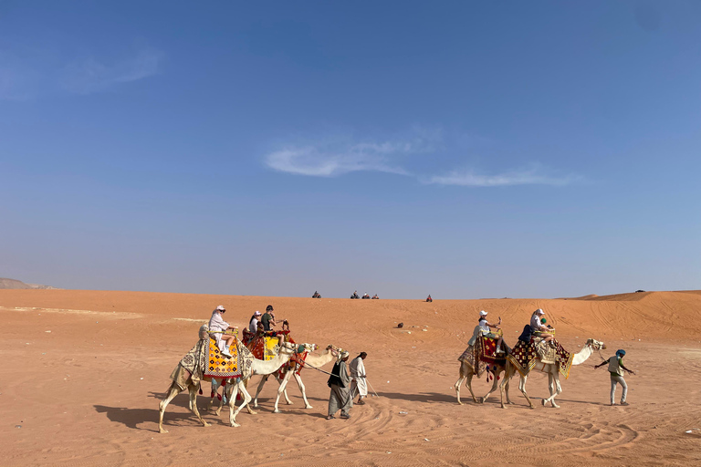 Riyadh Red Sands Tour : dune bashing & camel riding.
