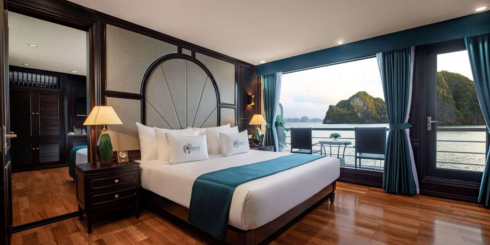 Halong Bay cruise — photo 9