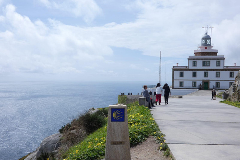 Passeio de um dia saindo de Santiago: Finisterra e Costa da MortePasseio de um dia a partir de Santiago: Finisterra e Costa da Morte