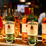 Dublin Temple Bar Tour with Jameson Distillery Whiskey Tour