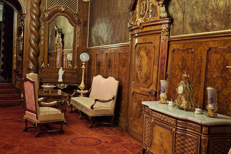 MINIVAN - Bran Castle , Peleș Castle & Brasov Full Day Tour Entrance Tickets included