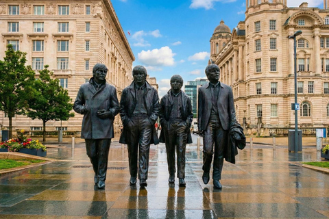Beatles Highlights Walking Tour in Liverpool 3-hour: English Walking Tour