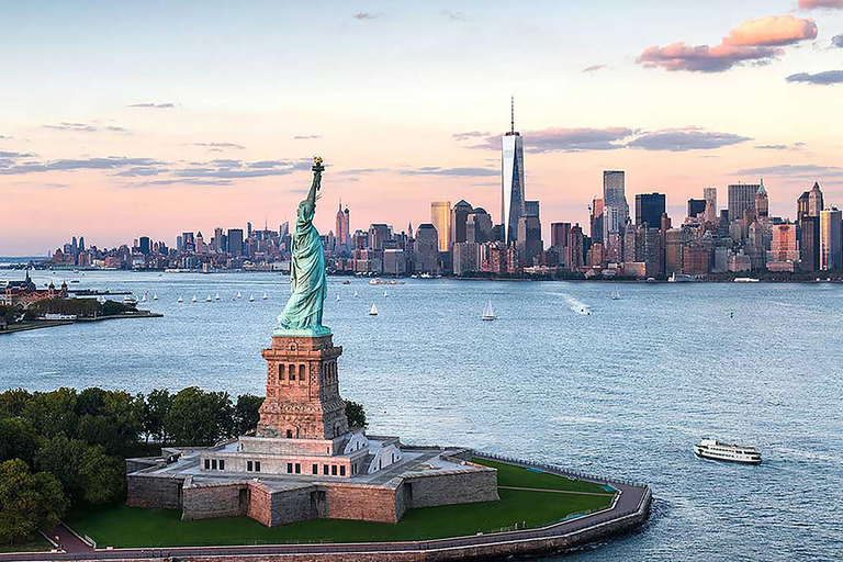 Monumentos y Mercados: Tour de la Libertad, las Finanzas y la Historia de Nueva York
