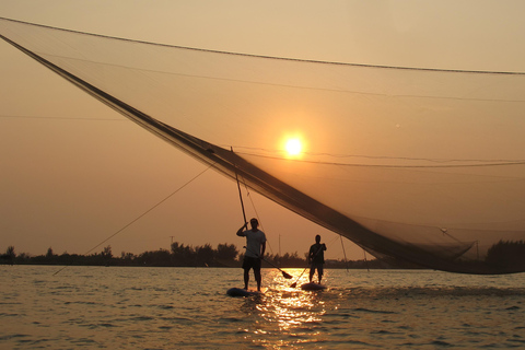 Hoi An: Sunset Kayaking Tour to Lantern Town