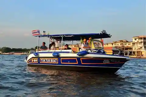 Bangkok: Tuk Tuk Schnellbootfahrt auf dem Chao Phraya Fluss