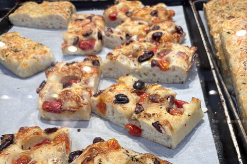 Vancouver: Granville Island Public Market Food Tour