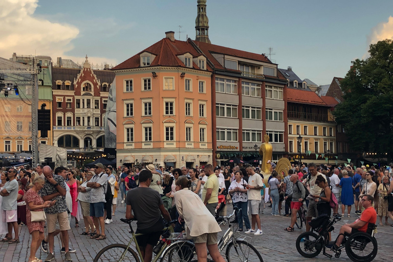 Riga Old Town, C Market & Art Nouveau Guided Walking Tour