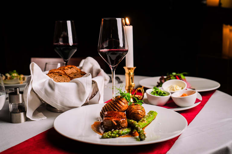 Nuit des Lumières – kolacja przy świecach z koncertem w WiedniuKolacja VIP i koncert