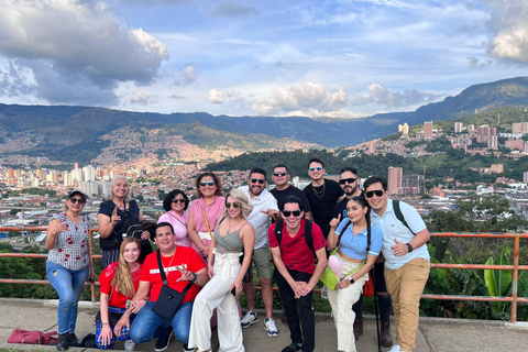 Medellin: Tour guidato della città per un giorno interoTour della città di Medellin per l&#039;intera giornata