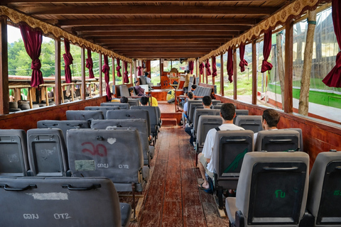 Luang Prabang: 2-Day Slow Boat Transfer to Huay Xai