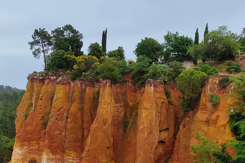 Discover the village of Luberon from Aix en Provence