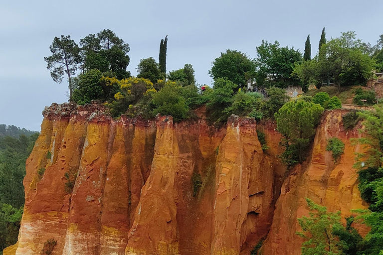 Discover the village of Luberon from Aix en Provence