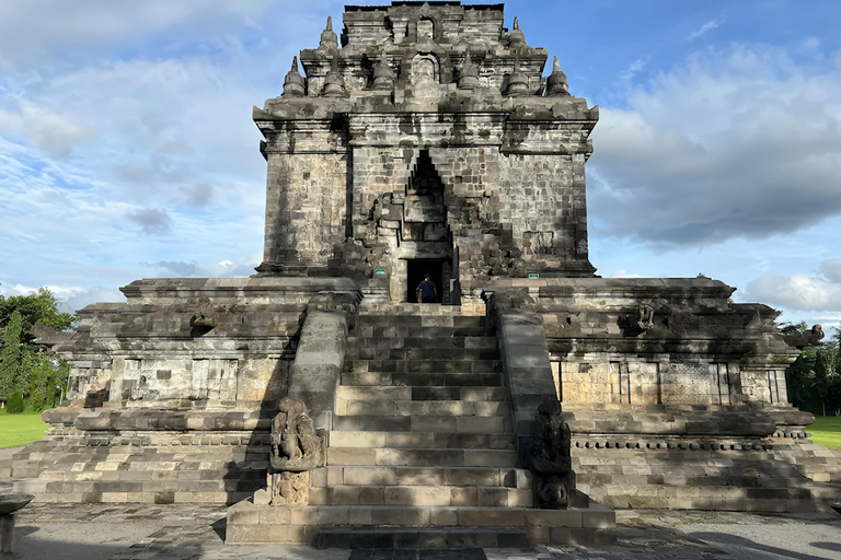 Yogyakarta: Hiking Nature Waterfall & Temples Tour Yogyakarta: Siluwok Waterfall & Temples Tour