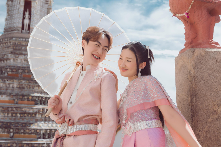 Bangkok: 1-Day Thai Dress Rental with Optional Photoshoot 1-Day Thai Costume Rental in Bangkok