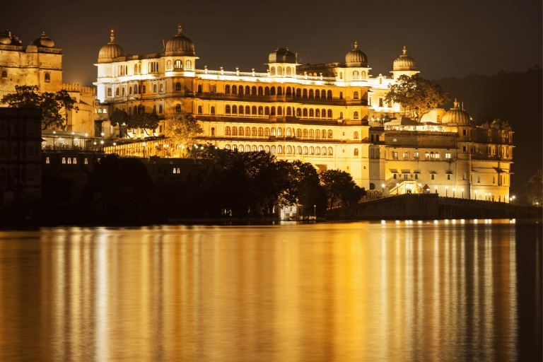 Pub Crawl Udaipur (3 Hours Guided Nightlife Experience)