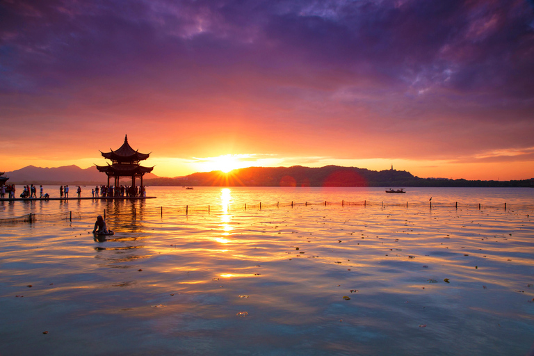 Luxury West Lake Cruise + Santan Yinyue Island Experience