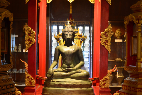 From Chiang Mai: Chiang Rai's Temples and Golden Triangle White Temple, Blue Temple, Wat Phra Keaw and Golden Triangle
