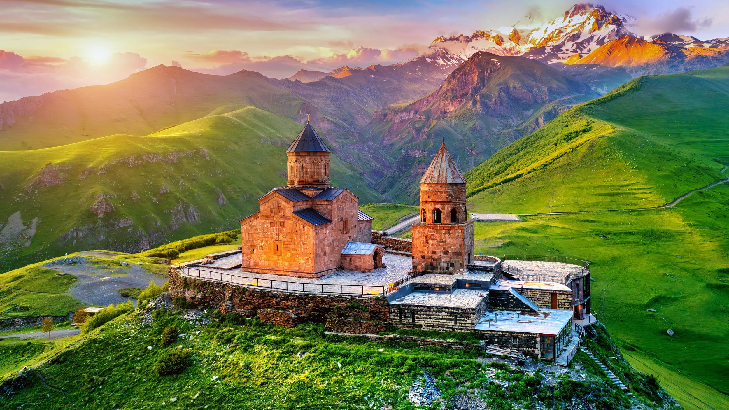 Tagestour nach Ananuri, Gudauri und Stepanzminda