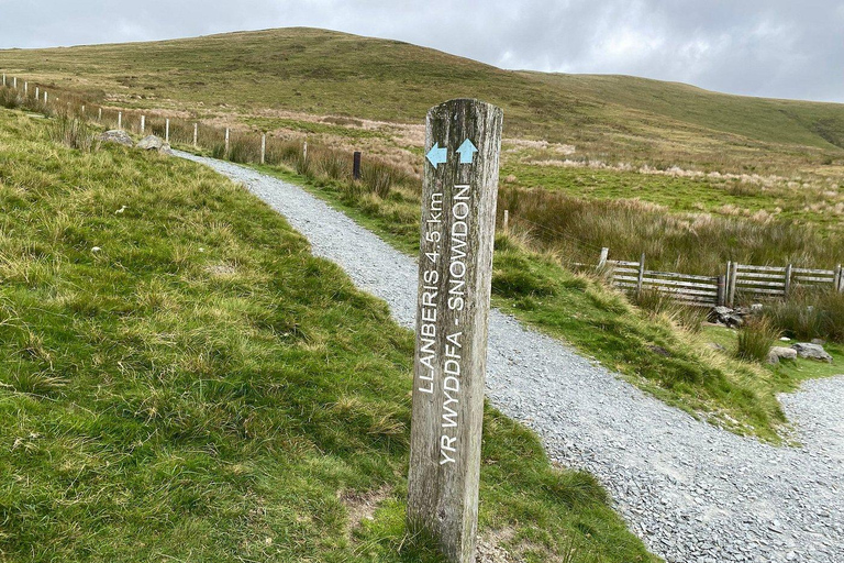 Cardiff: Private Snowdonia National Park Day Voyage