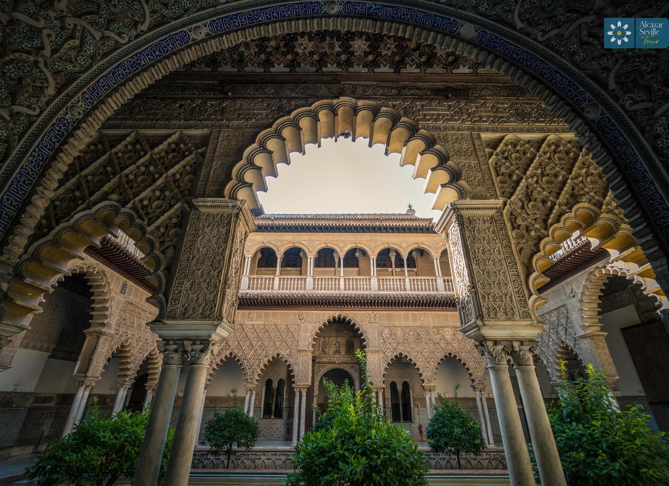 Sevilla: Spring køen over til Alcázar, katedralen og Giralda