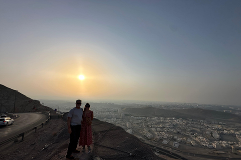 Muscat: Sunset Mountain Tour with Dinner and Transfers