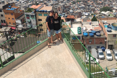 Rio de Janeiro: 2-hour tour of the Rocinha favela with a local guide