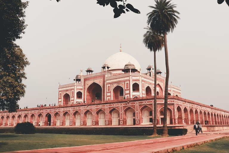 From Delhi: 8-Hours Red Fort, Qutub Minar & Humayu Tomb Tour Only Driver, Transport & Tour Guide