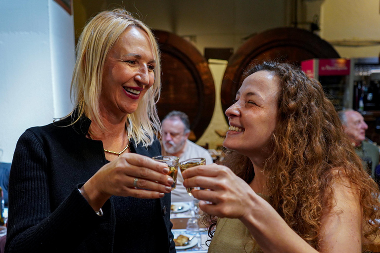 Palma de Mallorca: Food Tour with 10+ Local Dishes & Drinks