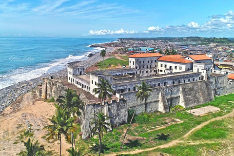 Accra: 10 giorni di concerti, cascate e tour della città