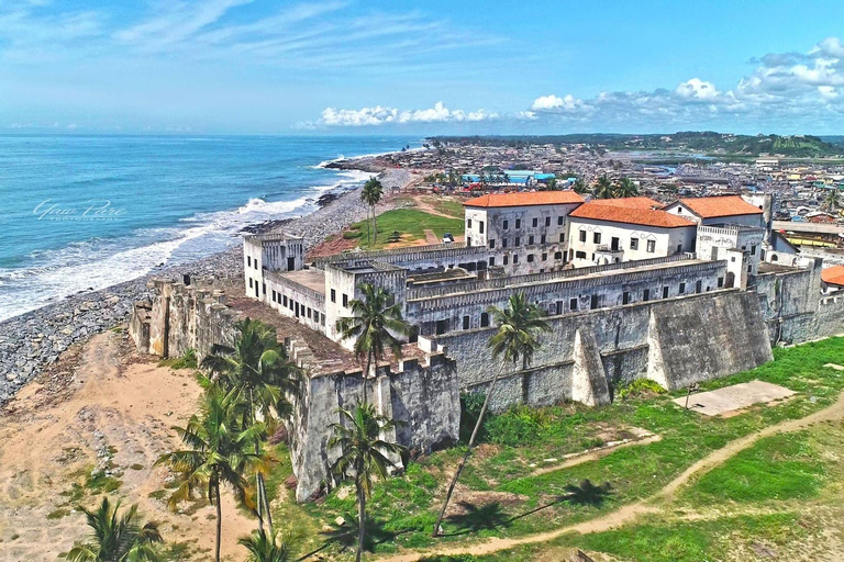 Accra: 10 giorni di concerti, cascate e tour della città