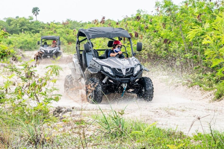 Punta Cana Aqua Pack: jetskiën, aquakarts en offroad-rallyPunta Cana Aqua-pakket: jetskiën, aquakarts en offroad-rally
