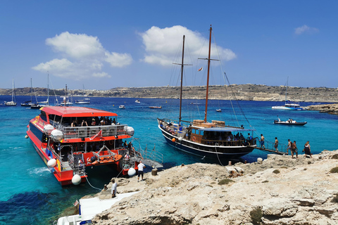 Desde Sliema o Bugibba: ferry de ida y vuelta a la Laguna Azul de CominoFerry de ida y vuelta a la Laguna Azul de Comino desde Bugibba