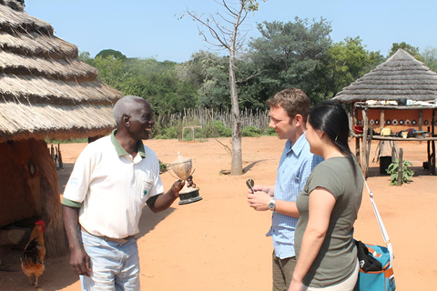 Victoriafallen Zimbabwe: Bytur med traditionell lunch