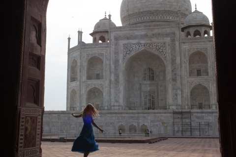 Delhi: Taj Mahal tego samego dnia, wycieczka do Agry z odbiorem i transferem.Z Delhi: wycieczka do Taj Mahal prywatnym samochodem.